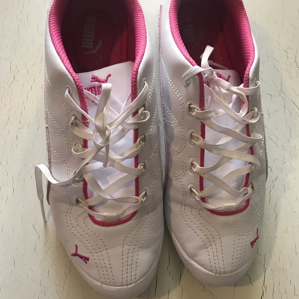 Puma Sneakers